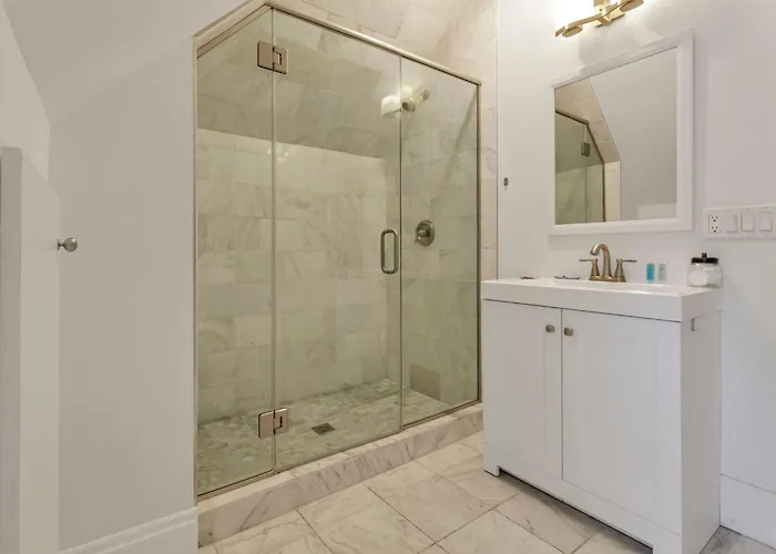4 Bed Townhome Near Goodale Park Сasa de vacaciones