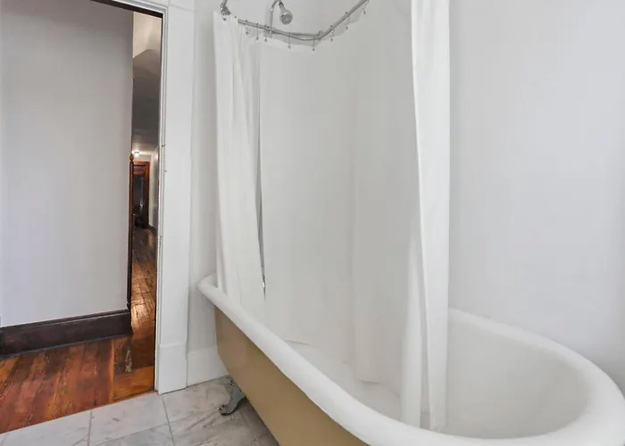 4 Bed Townhome Near Goodale Park * Columbus
