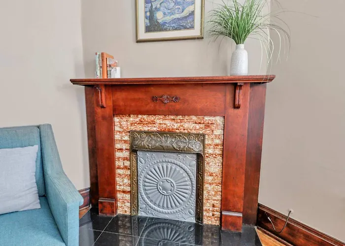 4 Bed Townhome Near Goodale Park