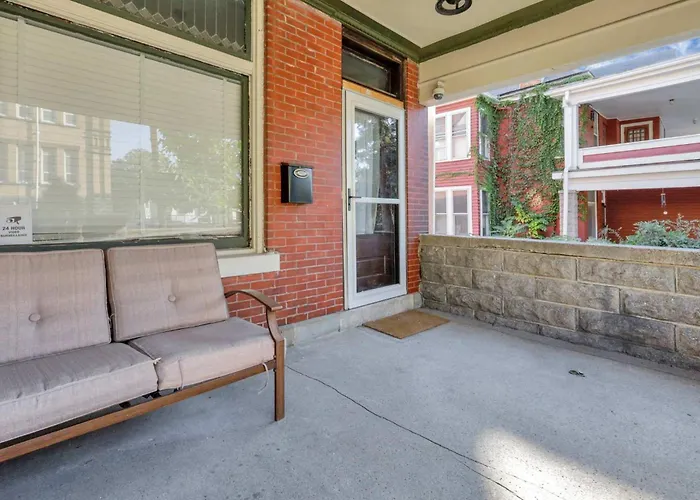 4 Bed Townhome Near Goodale Park Сasa de vacaciones Columbus