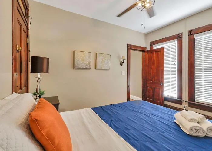4 Bed Townhome Near Goodale Park Columbus