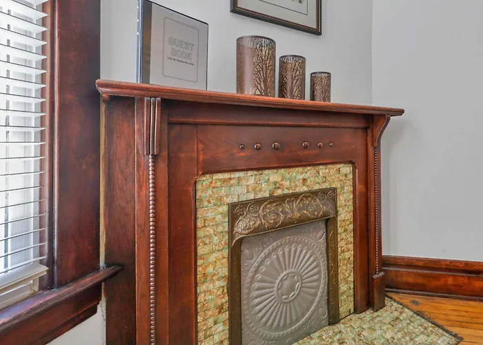 Сasa de vacaciones 4 Bed Townhome Near Goodale Park *